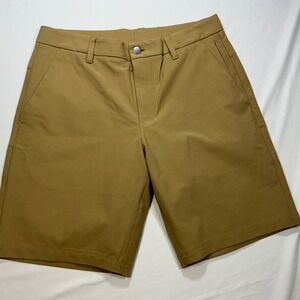 CRZ YOGA Men's Tan Stretch Performance Shorts Size 32W Casual Golf Travel